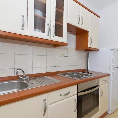 Διαμέρισμα Fuer 5 Personen Ca 50 Qm In Srima, Dalmatien Norddalmatien *