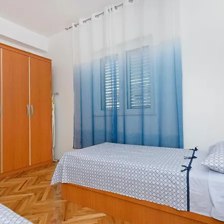 Fuer 5 Personen Ca 50 Qm In Srima, Dalmatien Norddalmatien * Srima